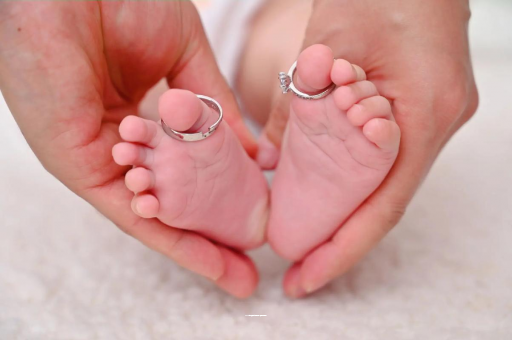 东海宝宝怎么判断长牙发烧